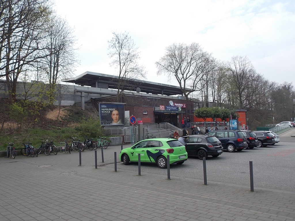 Hamburg-Bergedorf Bahnhof Ausgang Lohbrügge