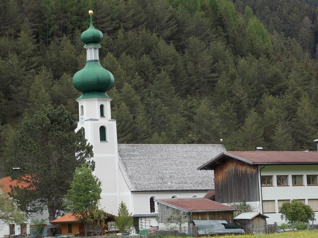 Lech Radweg Kirche Hägerau