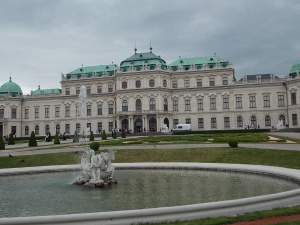 Wien Oberes Belvedere mit Brunnen