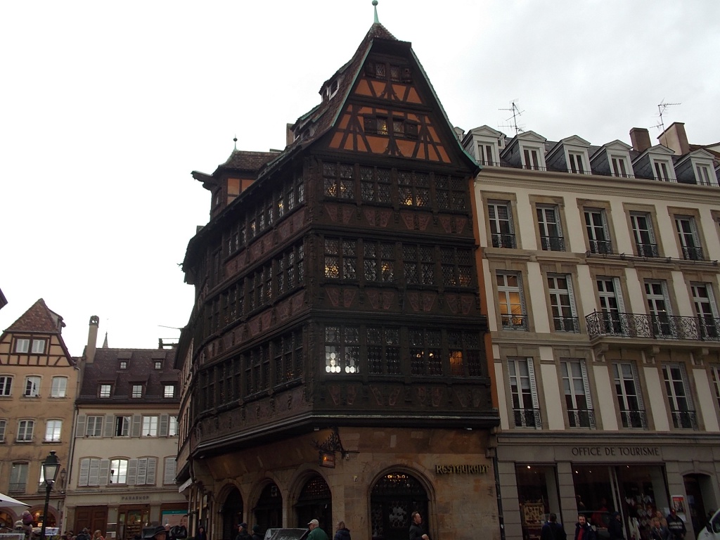 Elsass Straßburg Strassburg Place de la Cathédrale