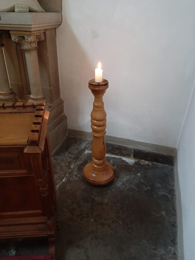 Kerzenständer in St. Benediktus Kirche, Herbern von Schulze Forsthövel l FWSpass l Michael Rieck