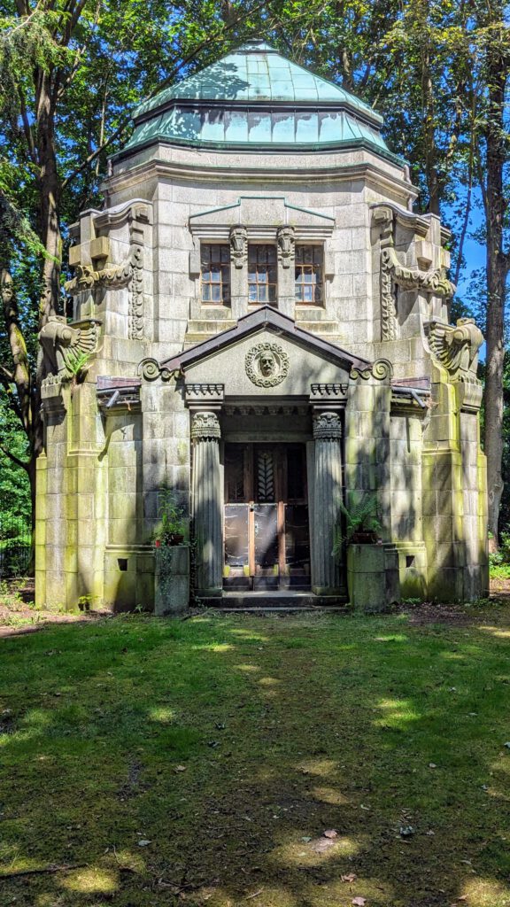 Mausoleum Höpfner Ohlsdorf