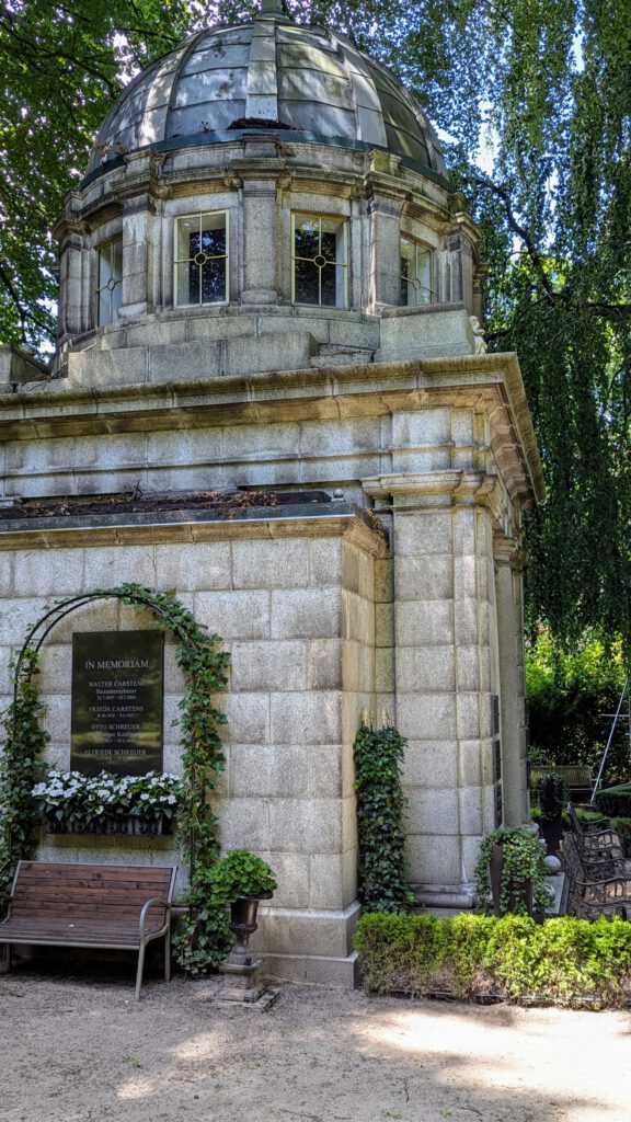 Mausoleum Hoefele