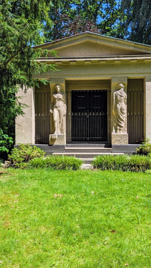 Mausoleum Heymann